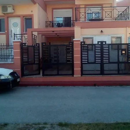 Giorgos Lux アパート *