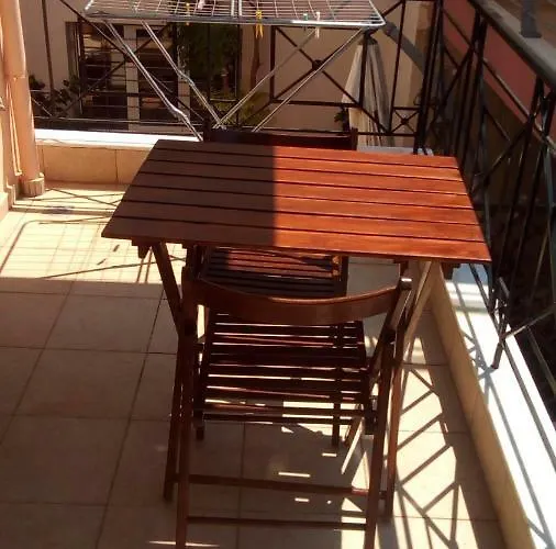 Giorgos Lux * Vólos